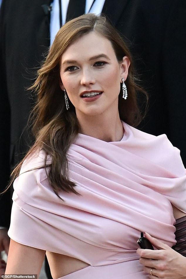 Supermodel Karlie Kloss seen arriving at Jeff Bezos and Lauren Sànchez's wedding