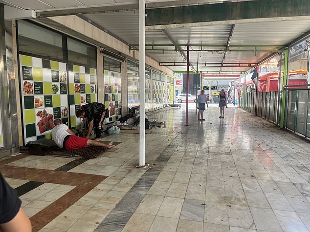 Jonny explained that there are plenty of Brits who now consider Benidorm their home but have been forced to sleep rough because they can no longer afford to rent