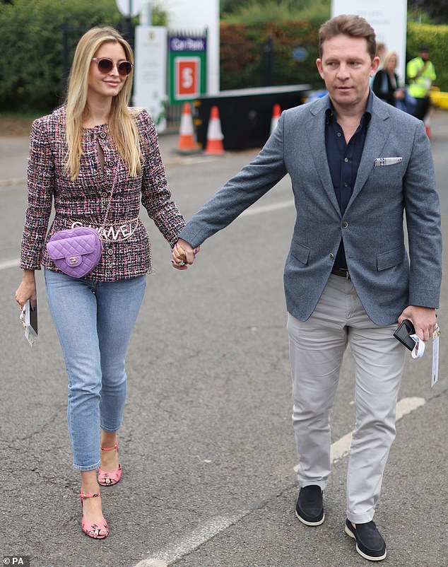 The ex-Neighbours actress and the Reform Party treasurer wed in 2012