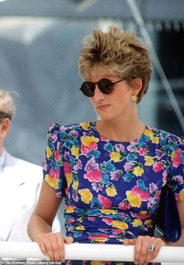Renae added that she felt as though the dress 'absolutely represents Diana's kindness, her compassion [and] her humanitarianism'
