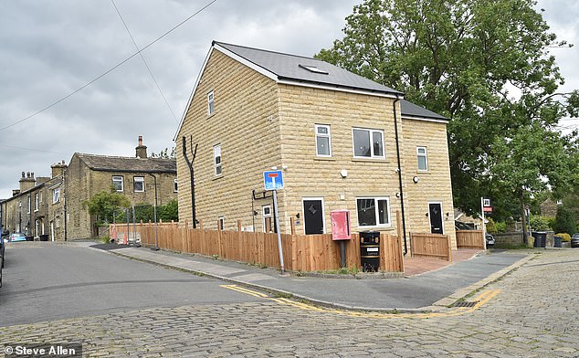 The homes appeared in just under a year on the site of the long-disused pub car park in the Heaton area of the city