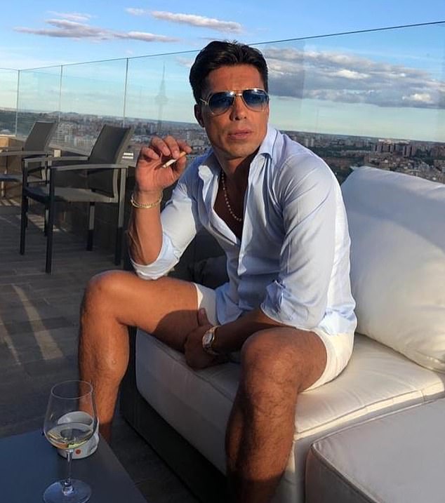 However, it has been alleged that Arianna laundered large amounts of money made from the smuggling of cocaine by Camorra mafioso-turned-supergrass Raffaele 'King of Narcos' Imperiale