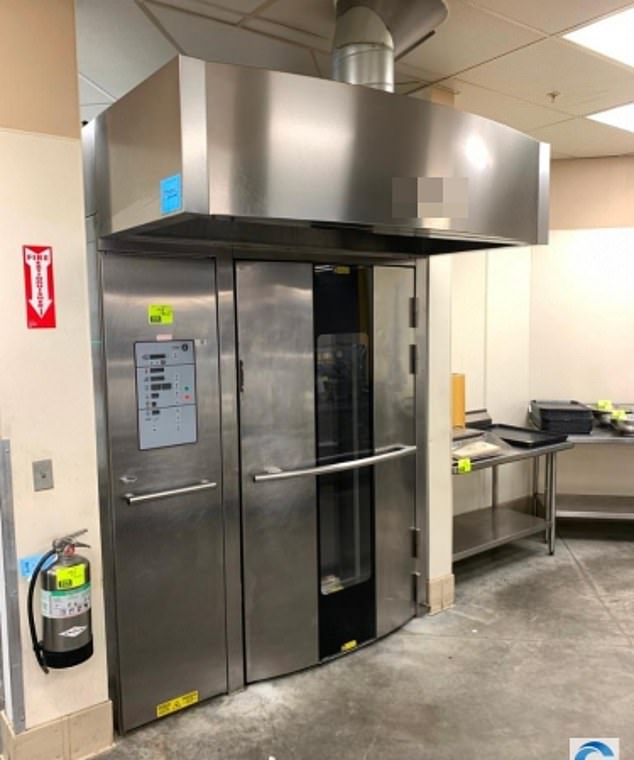 While the exact brand of the oven involved in the incident has not yet been revealed, other Walmart stores are known to have ovens like the one pictured installed