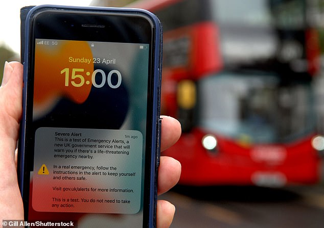 All phones in the country will blare out an alarm signal later this year as the Government tests the Emergency Alert System