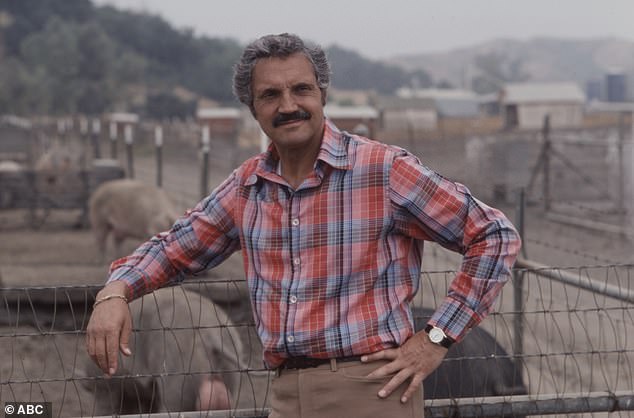 Hal Linden hosting the 19880 ABC tv series 'Animals, Animals, Animals'