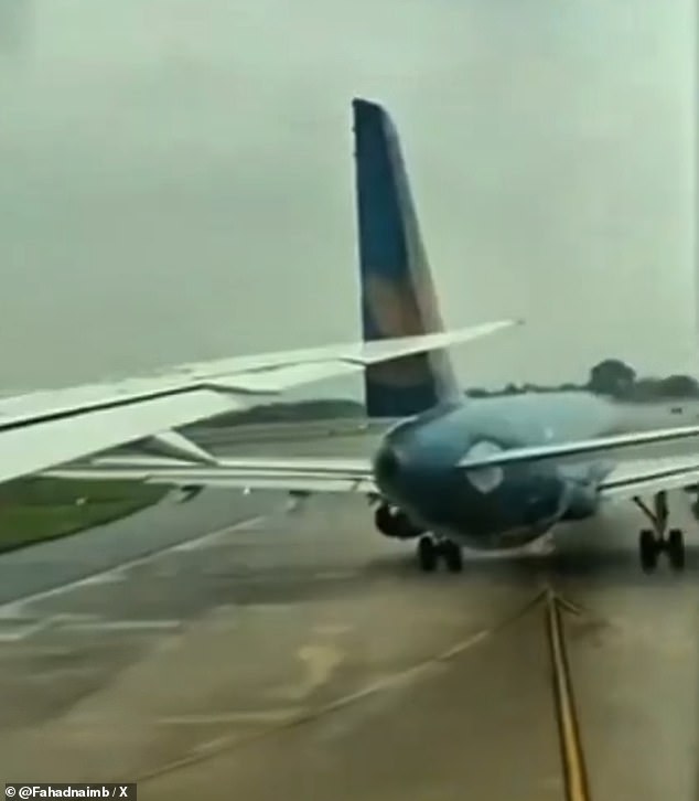 Two aircrafts were grounded on Friday at the Hanoi¿s Noi Bai International Airport after a Boeing 787-9 Dreamliner that was taxiing down the runway hit an Airbus A321 around 2pm