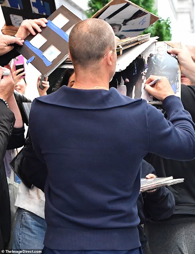 Hollywood hunk Brad Pitt appears to be suffering from a bit of hair loss
