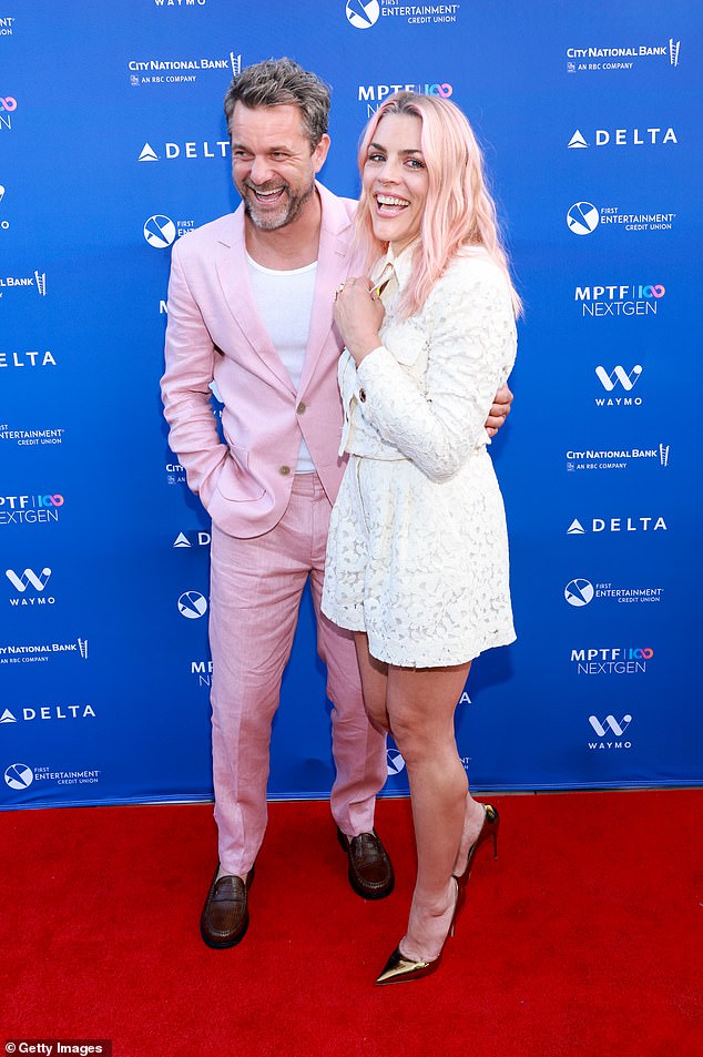 There was a mini Dawson's Creek reunion in Los Angeles on Sunday. Joshua Jackson, 47, and Busy Philipps, 45, looked tickled pink to see each other