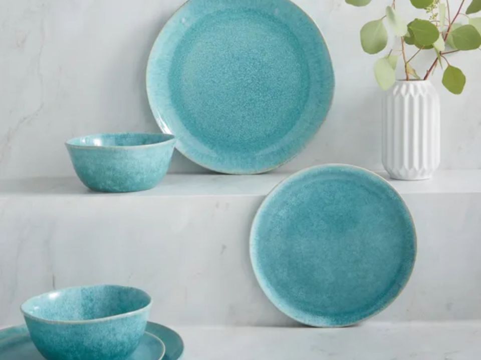 Teal dinnerware set.