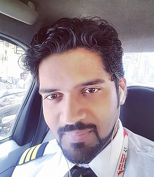 First Officer Clive Kunder