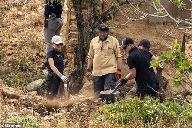 Fresh police searches are under way near the spot where Madeleine McCann was last seen near Praia da Luz, Portugal