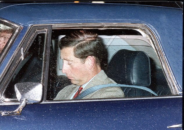 That evening, he attended a performance of Puccini's Tosca at the Royal Opera House instead of being by his son's side