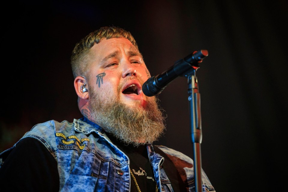 NOTODDEN, NORWAY - AUGUST 03: Rag'n'Bone Man performs on stage at the Notodden Blues Festival on August 03, 2024 in Notodden, Norway. (Photo by Per Ole Hagen/Redferns)
