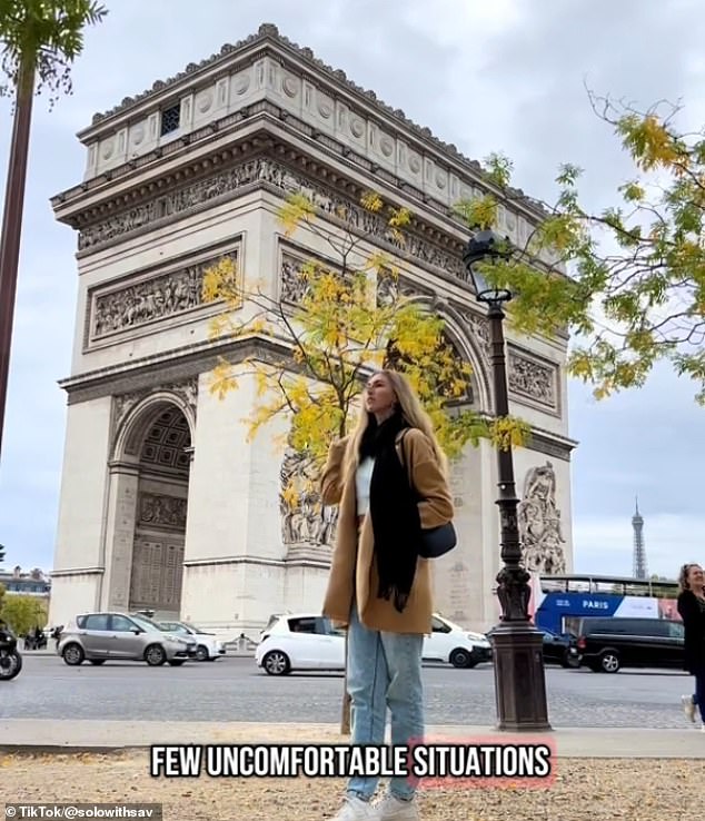 A scammer near the Louvre made life uncomfortable for Savanna on her first solo trip to Paris