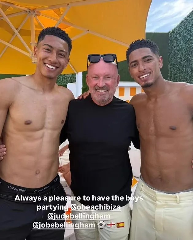 Jude and Jobe Bellingham with a man at a beach club.