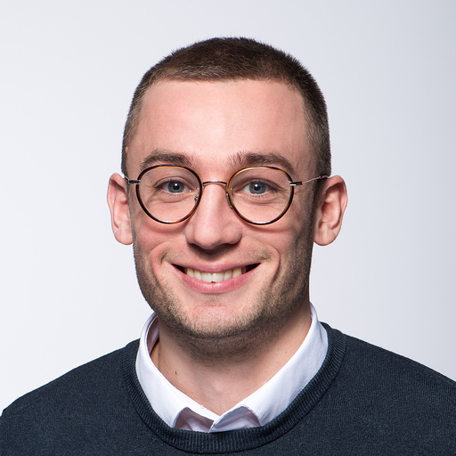 Headshot of Sam Walker.