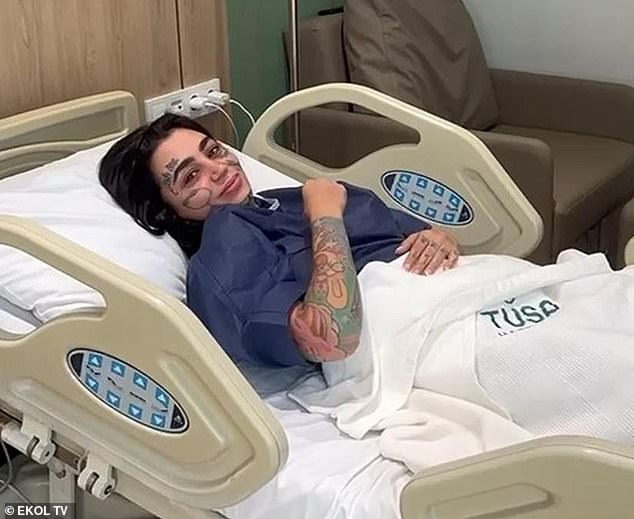 The 31-year-old artist, who was born in Belo Horizonte, Brazil but was living with her husband in Mozambique, was seen in good spirits moments before the surgery