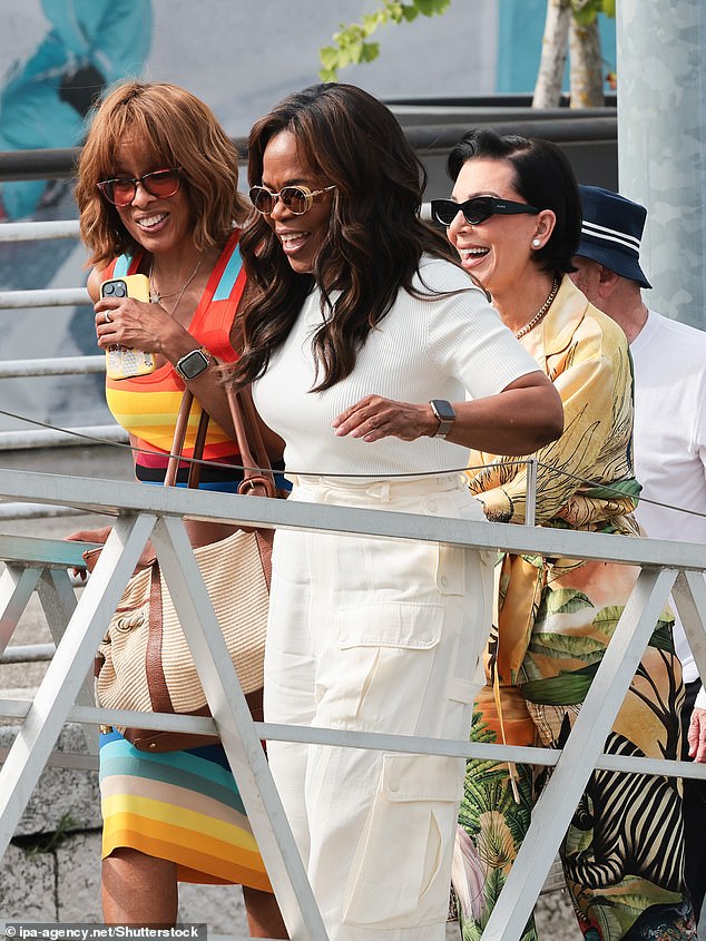 Oprah Winfrey and Kris Jenner put on a chummy display as they left Venice, Italy together following Jeff Bezos and Lauren Sánchez's wedding celebration