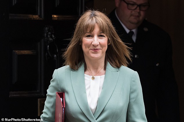 Rachel Reeves was on collision course with Labour welfare rebels last night after they rejected an ‘olive branch’ designed to head off a Commons mutiny over benefit cuts