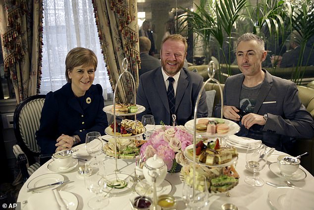 In Scotland, the celebrated Wee Tea Plantation Company has turned out to be a massive scam – despite a grand opening attended by Nicola Sturgeon and actor Alan Cumming