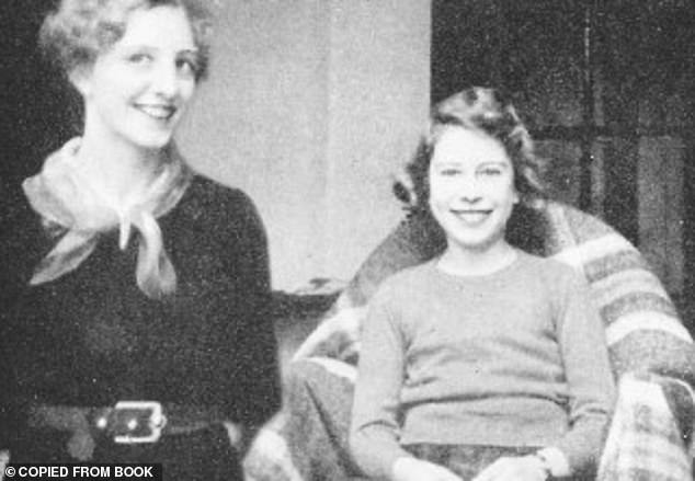 ¿Crawfie¿ with young Princess Elizabeth before she was cast out from royal circles