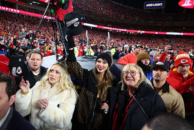 Taylor Swift was overheard seemingly talking about Travis Kelce's mom Donna in Nashville
