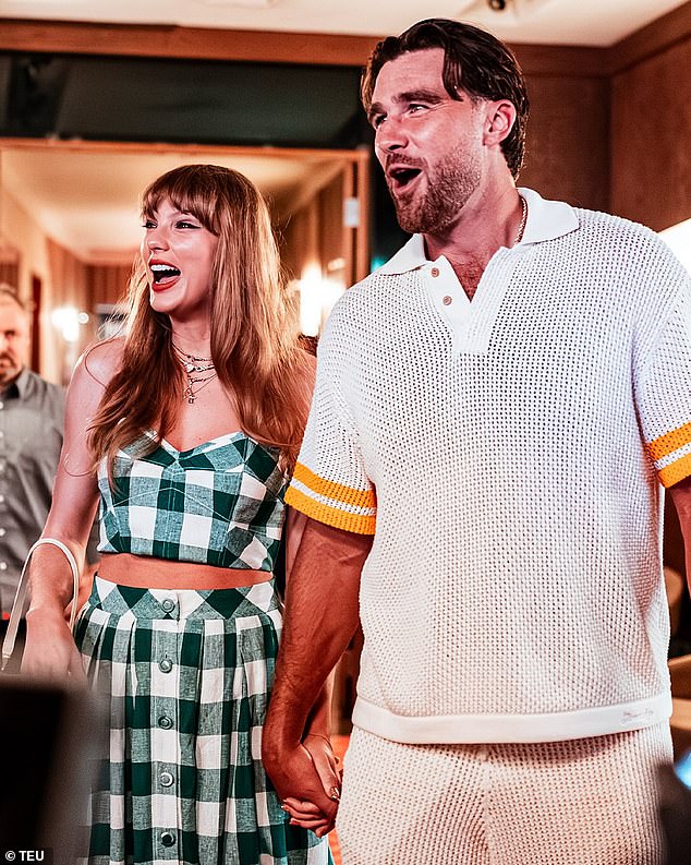Taylor Swift and Travis Kelce shared another cool moment from TEU in Nashville this week