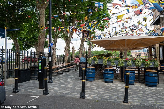 The outdoor area of the pub has regularly been named one of the best in Britain after it opened in 1837 and was once a favourite spot of English novelist Charles Dickens
