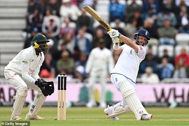 Duckett averages almost 48 in Tests since becoming a dad
