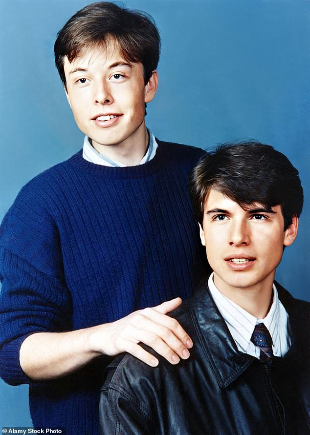 Elon Musk (L) aged 17 with his brother Kimbal