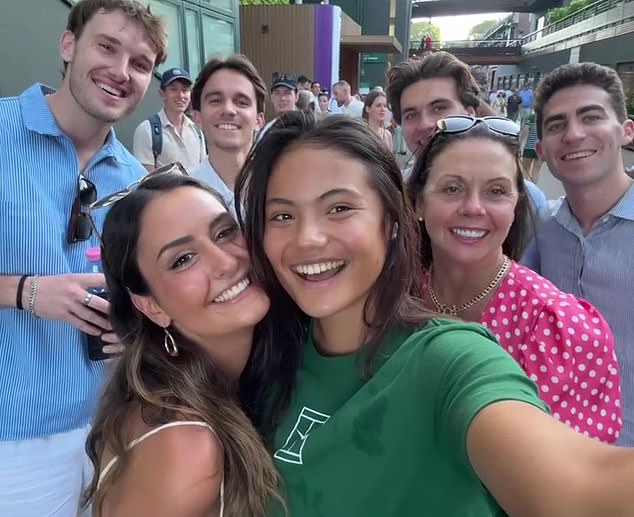 It comes just a day after he appeared in the background of a selfie (seen) she had taken amid the tournament
