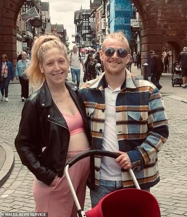 Lyons, of Saltney Ferry, Flintshire, admitted he had assaulted Mr Edwards but said he had no recollection of the incident and was sorry (pictured with miss Connolly)