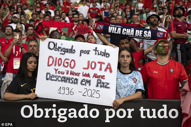 Portugal's women's team played Spain in the European Championship and fans paid tribute