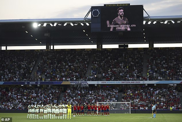 A minute's silence was also carried out before kick-off, just hours after Jota's tragic death