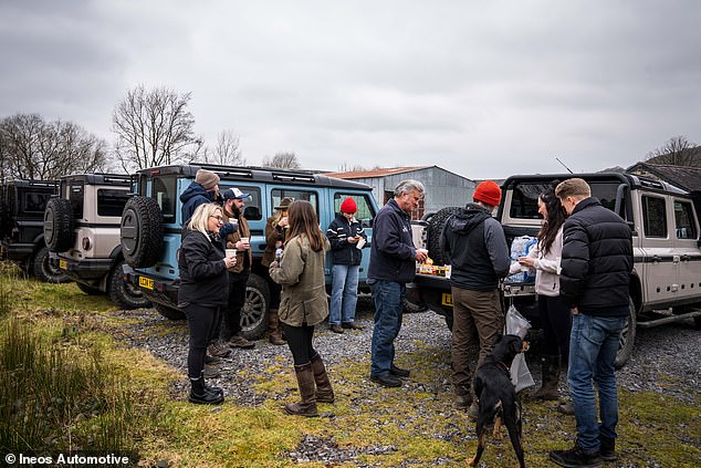 Green laning can be a surprisingly communal activity, as most of the time you go out in small groups and all share a love of off-roading and the great outdoors