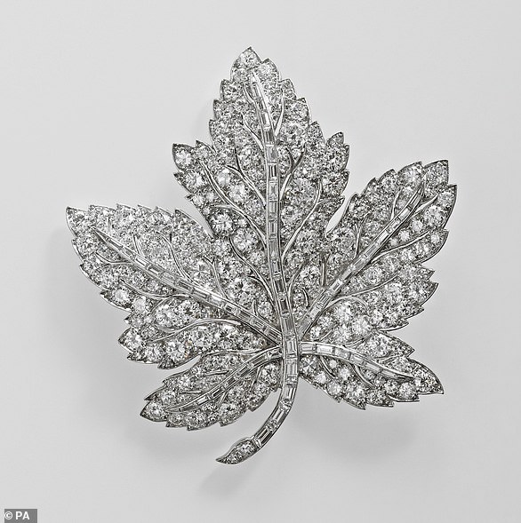 The brooch was bought by King George VI for Queen Elizabeth ahead of the Royal Tour of Canada in 1939