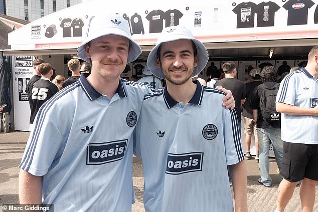 Fans were spotted turning up hours before the gig in Cardiff