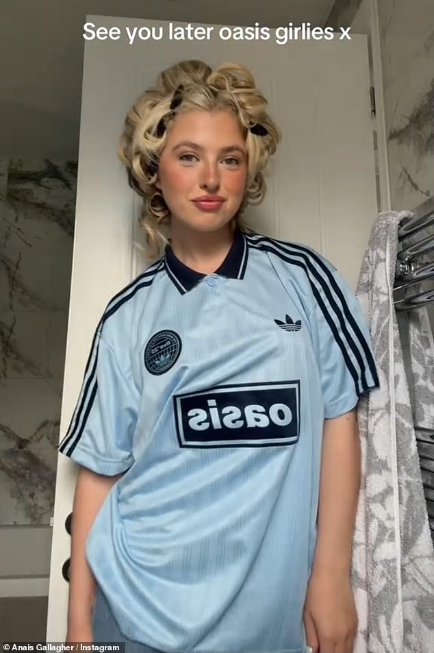 Anais proved herself to be Oasis' number one fan as she got just as excited for the show while getting ready earlier in the day