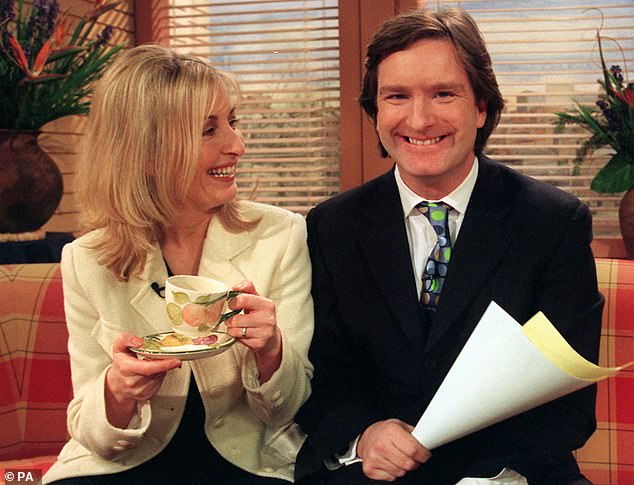 Fiona was joined on the sofa with a new co-host - Martin - when Eamonn Holmes took a long weekend break in 1998