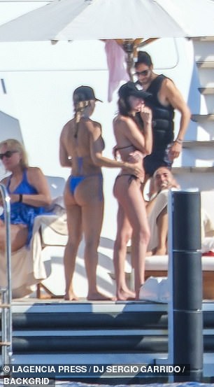 'But then they'd get back together and little things just kept adding up to where they weren't right for each other anymore,' the insider said