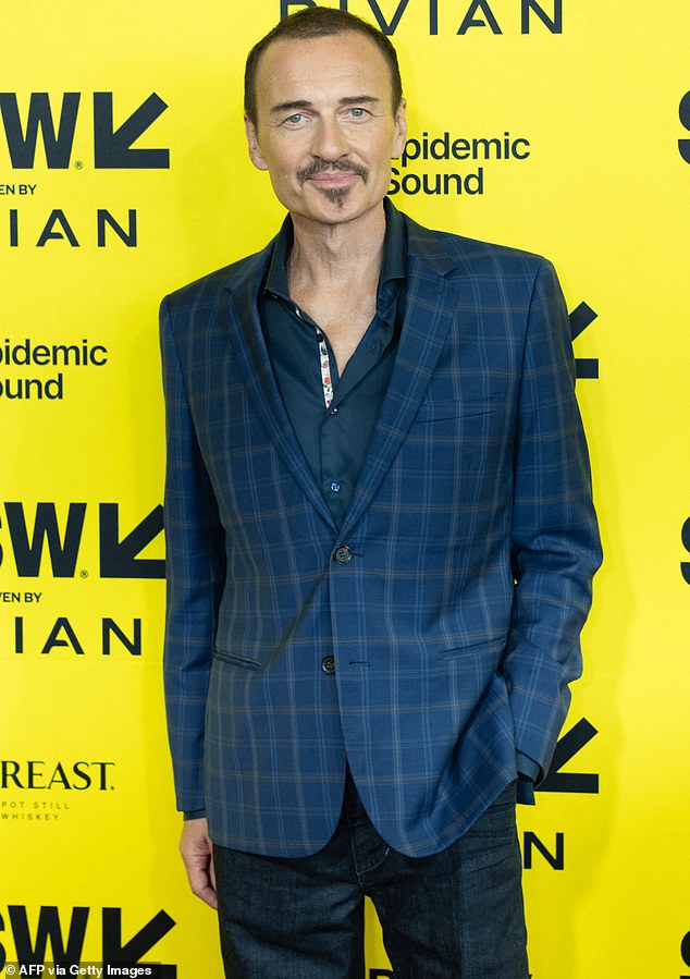Although he never disclosed his illness to his adoring fans, he was noticeably gaunt and drawn when he surfaced on March 10 for his last red carpet