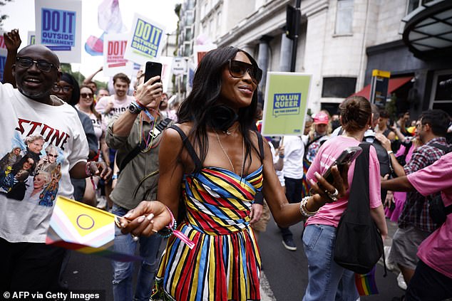 This year's route saw the parade starting at Hyde Park Corner, making its way down Green Park and then Piccadilly Circus before coming to an end at Westminster