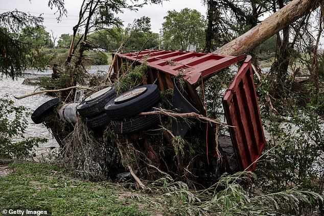Texans are frustrated with the lack of an efficient emergency response system to let victims know a severe storm was underway