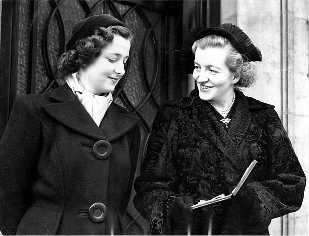 Lady Fermoy and Frances in 1953. The details of their quarrels are not known however in a very public spat Lady Fermoy spoke out against her own daughter during Frances' bitter divorce from John Spencer