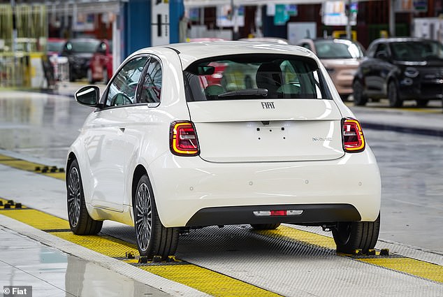 Production of the 500 Hybrid will start in November, with the intention of building 100,000 cars per year at its Mirafiori factory in Turin - the same plant where 500e is built