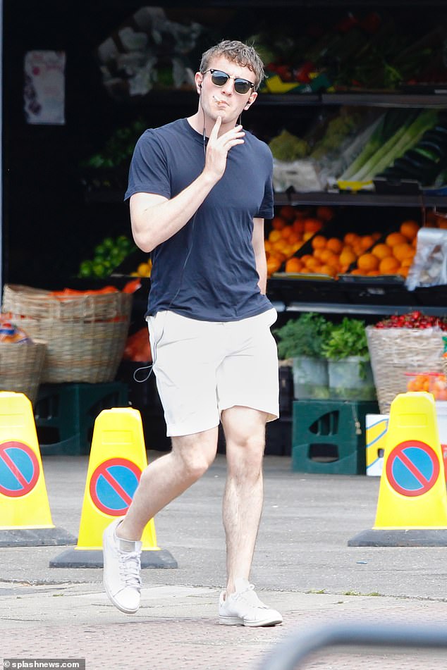 Gracie's boyfriend Paul meanwhile is also a fan of puffing on a nicotine stick