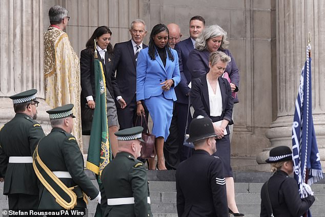 (right to left) Home Secretary Yvette Cooper, Transport Secretary Heidi Alexander, Health Secretary Wes Streeting, former home secretary Charles Clark, Conservative party leader Kemi Badenoch and former prime minister Sir Tony Blair depart following a special service at St Paul's Cathedral