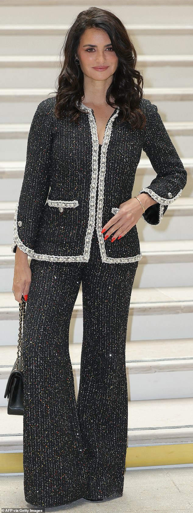 Spanish actress Penelope Cruz poses as she arrives at the Chanel's Haute-Couture Fall/Winter 2025-26 collection show