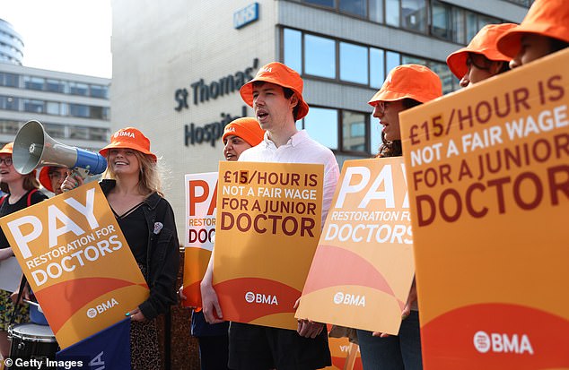 The doctors' trade union, the BMA, are aware that Starmer constantly U-turns and that he usually gives in , writes Tom Harris