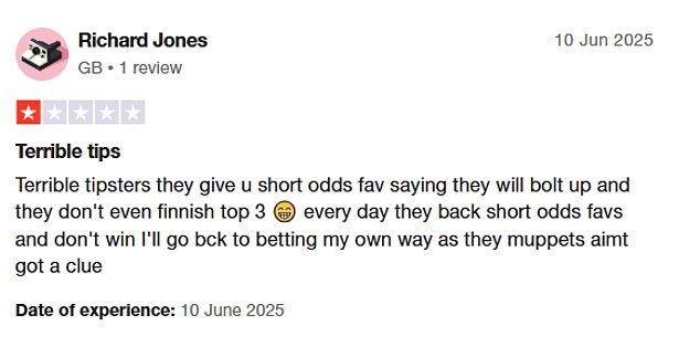 But several of those subscribers giving their feedback mention a distinctly dodgy aspect of Shearsmith's business strategy ¿ allegedly offering inducements, in the form of reduced subscriptions, to subscribers in return for posting glowing five-star reviews